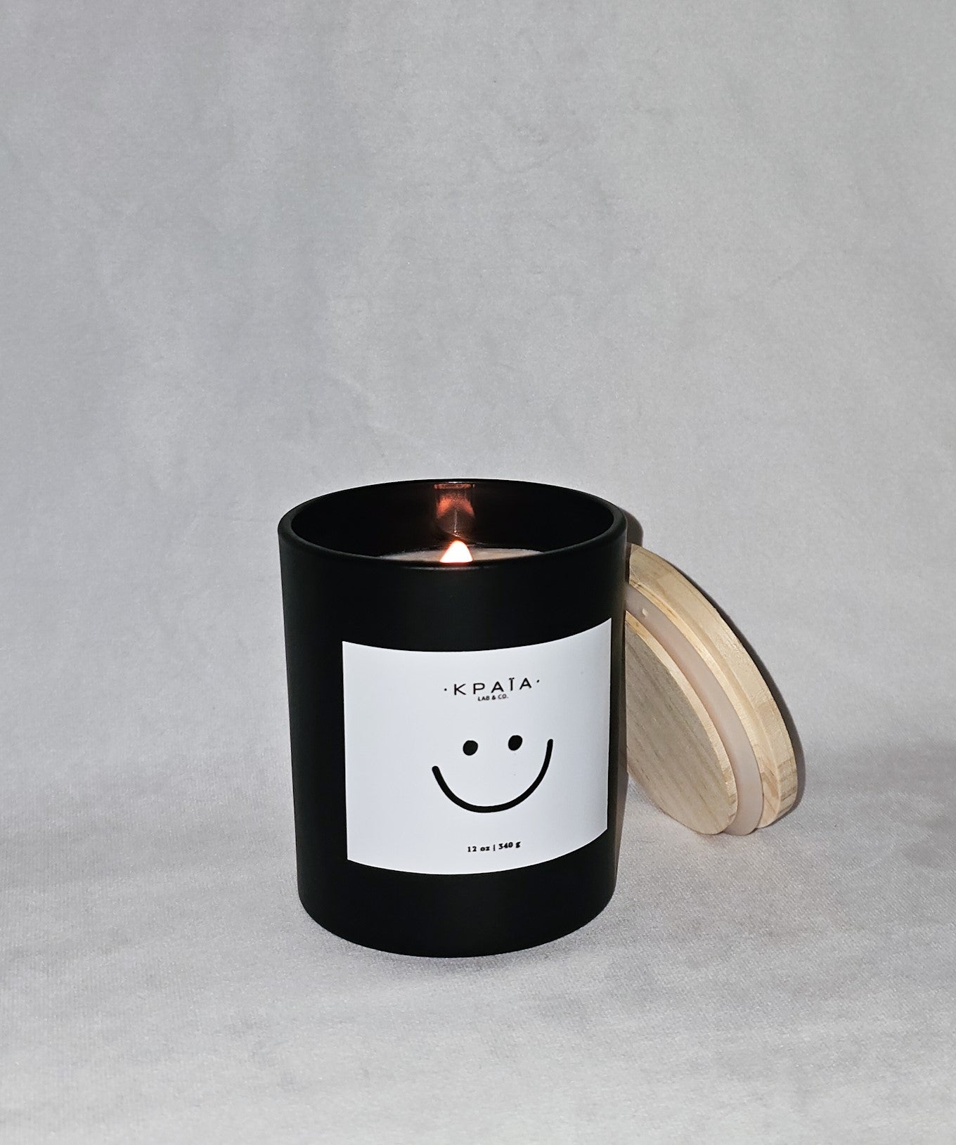 HAPPY FACE CANDLE